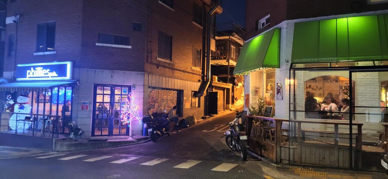 On The Main Street Of Hbc #4 Villa Seoul Exterior photo